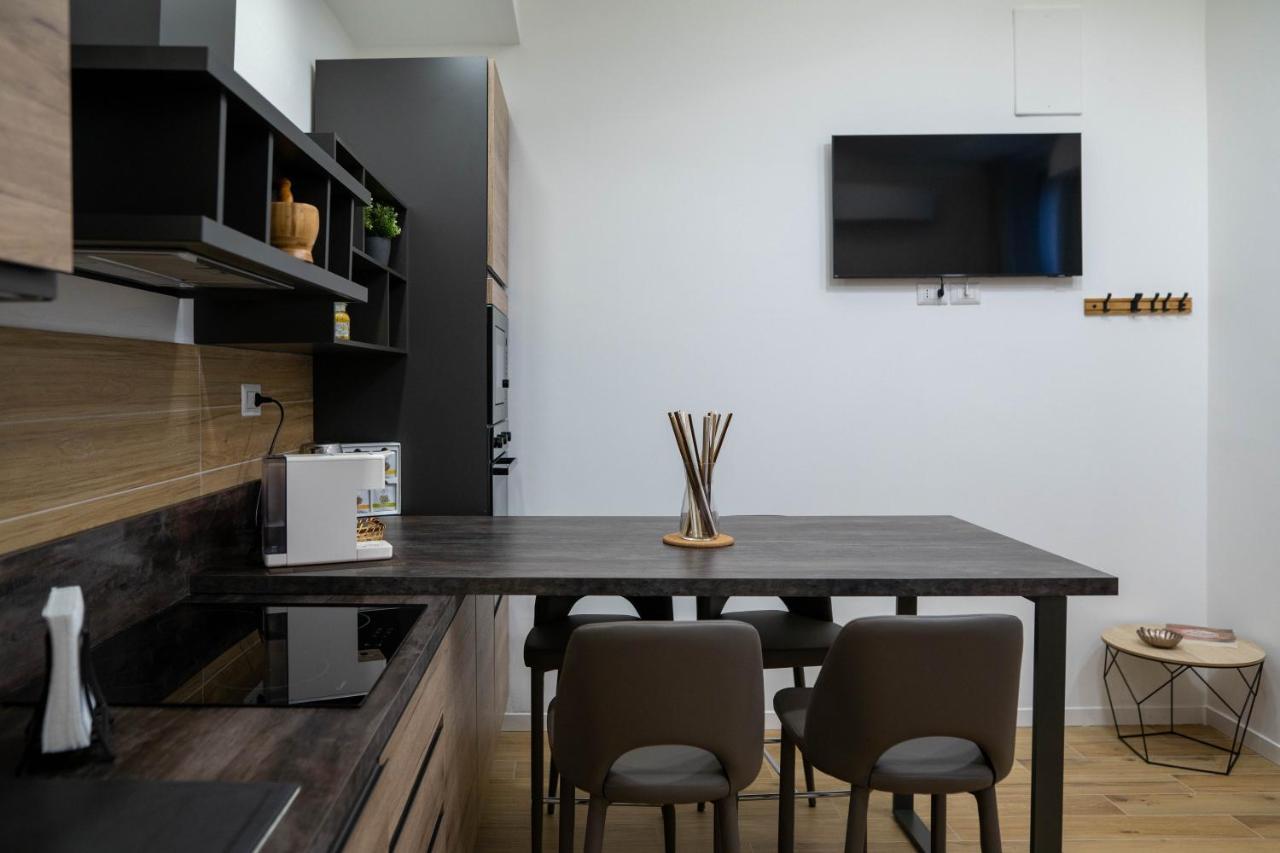 L Arche Comfort & Relax Brown Home Di Via Varesina Μιλάνο Εξωτερικό φωτογραφία