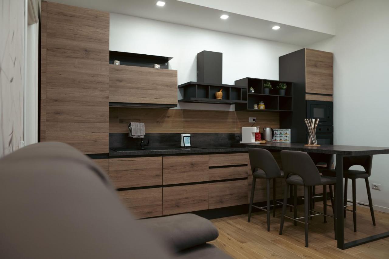 L Arche Comfort & Relax Brown Home Di Via Varesina Μιλάνο Εξωτερικό φωτογραφία
